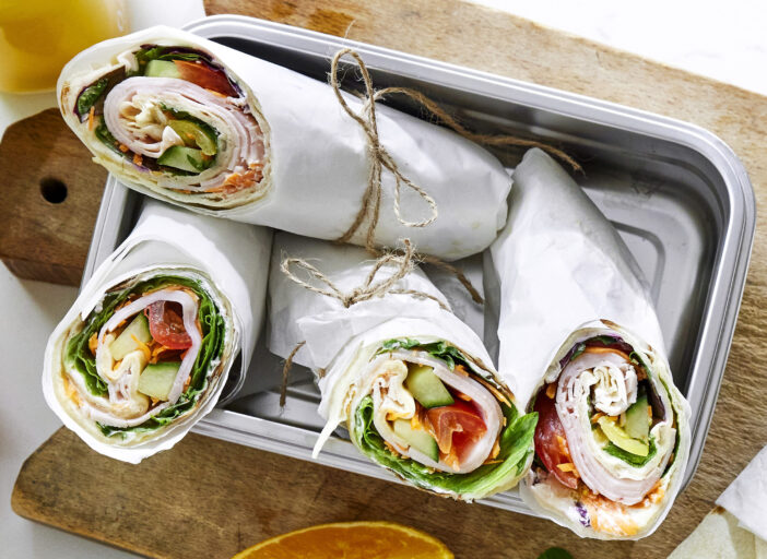 Slik lager du wraps med kyllingpålegg og kremost til matpakken