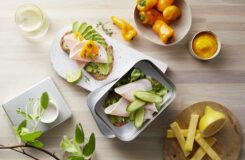 Grovt brod med kyllingfilet og avocado no022413 JPG