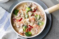 Slik lager du en sterk kyllinggryte