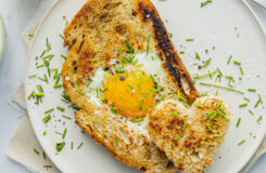Hjerteegg i toast